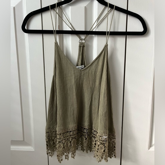 Papaya Green Lace Pattern V-Neck Tank Top Size Medium - Picture 1 of 14